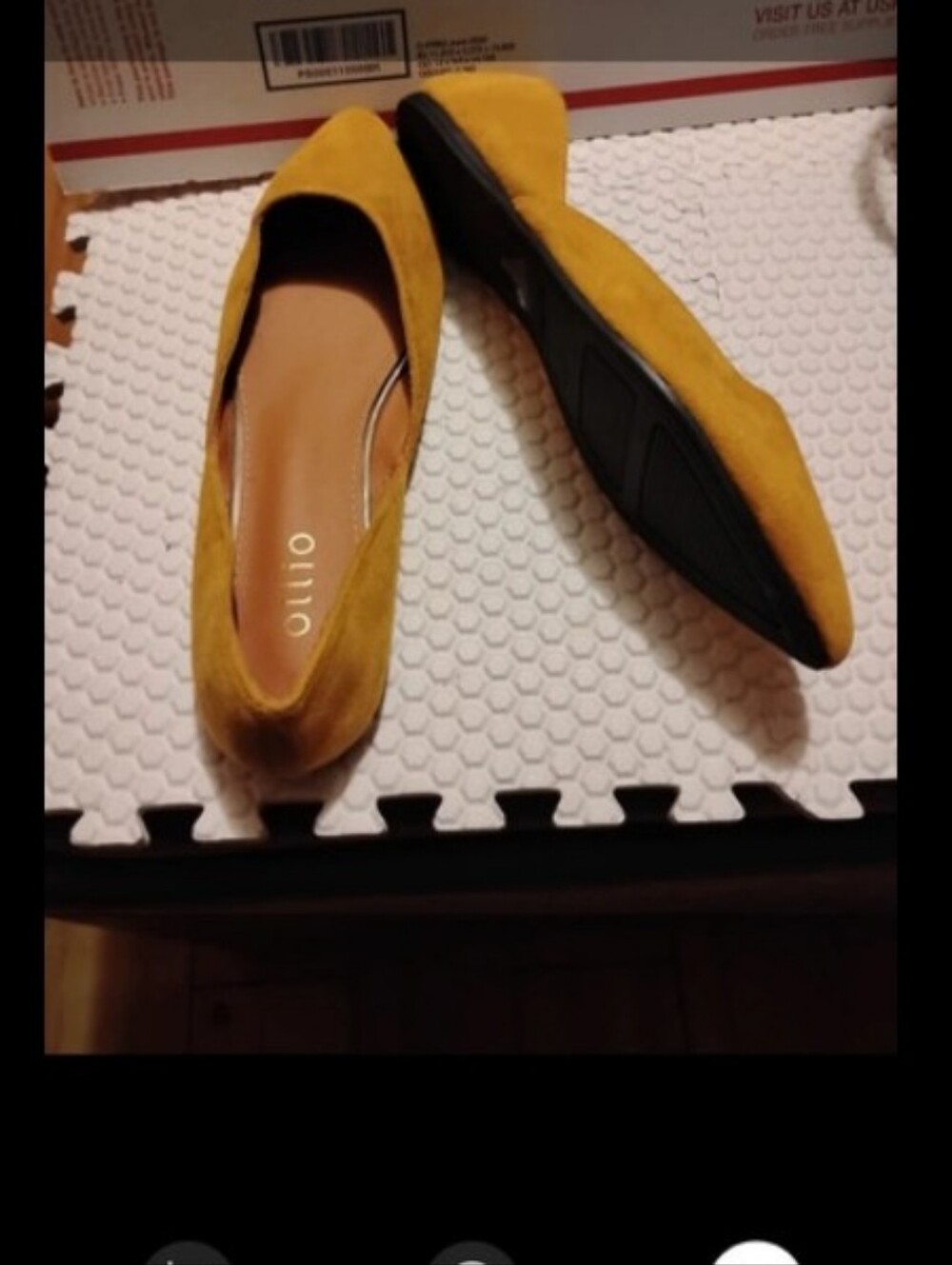 Ollio Womens Yellow Suede Ballet Flats